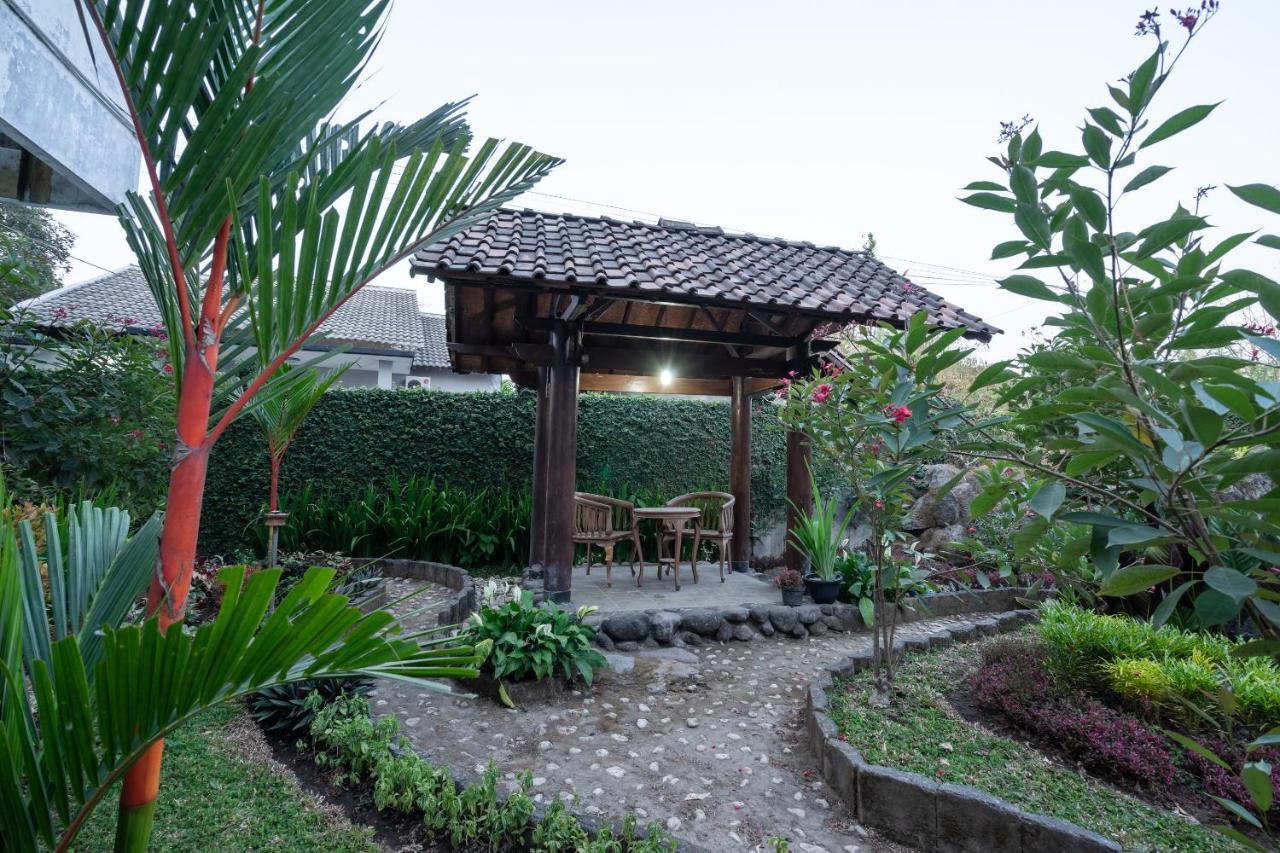 OYO 1778 Omah Duwet Hotel Beran Kidul Buitenkant foto